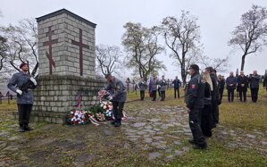 Výročie ukončenia prvej svetovej vojny sme si pripomenuli na vojnovom cintoríne vo Veľkrope