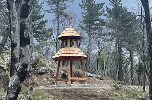 Projekt pamätných zvoníc úspešne pokračuje v Slovinsku