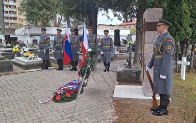 Slávnostné posviacky pamätníkov československým vojakom padlým v roku 1919