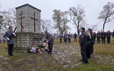 Výročie ukončenia prvej svetovej vojny sme si pripomenuli na vojnovom cintoríne vo Veľkrope